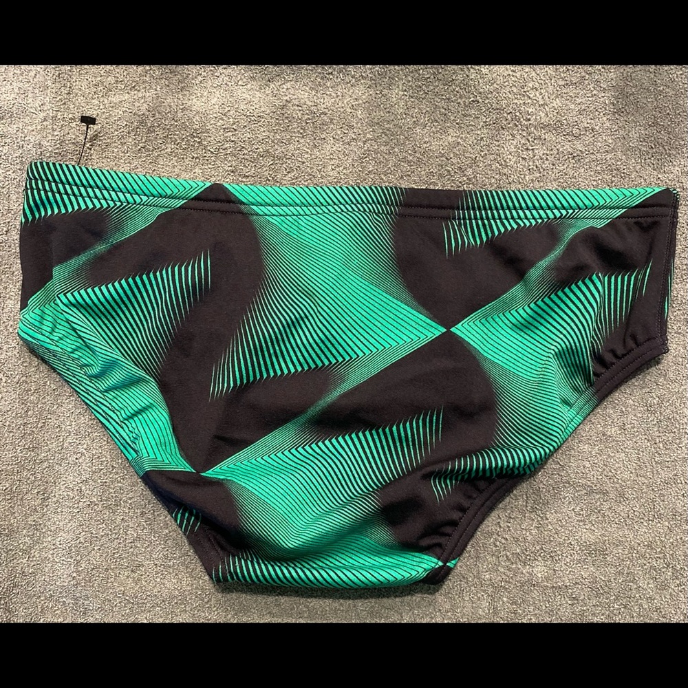 CLEARANCE!! 🆕 Speedo NWOT Solid Endurance Brief Swimsuit. Size 32. #151 - Picture 3 of 7